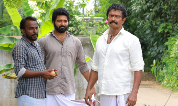 ente maavum pookum movie