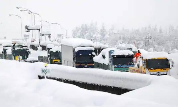 Snowfall in japan