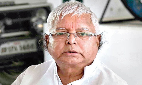 Lalu Prasad Yadav's doctor in trouble for issuing statement on his health
