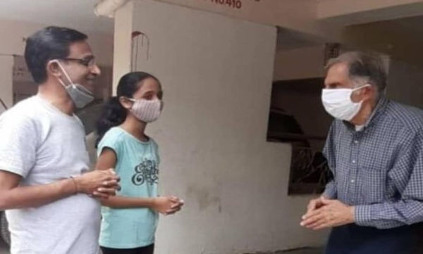 Ratan  tata visiter his former employee 