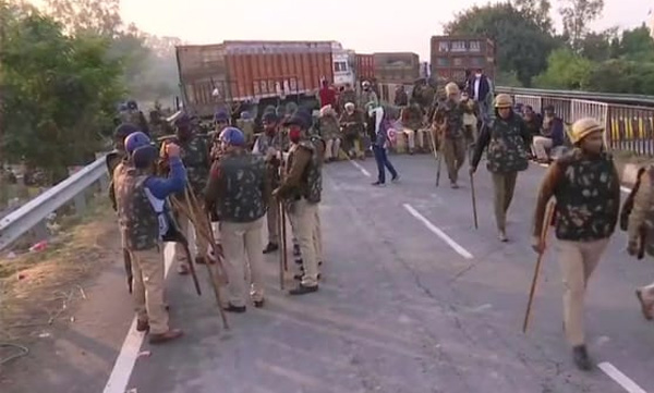 farmer protest central govt decides to post armed forces in delhi 