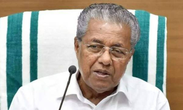 cm pinarayi vijayan visit campus for discussion with students