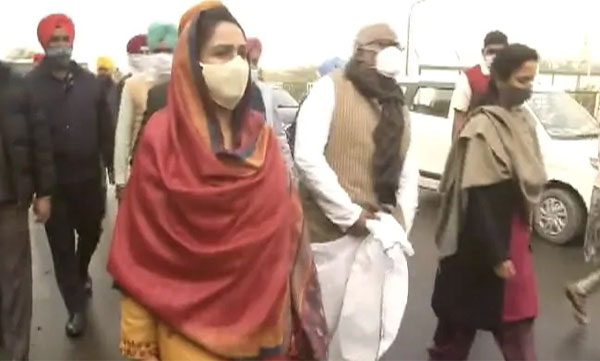 Opposition MPs Visit Farmers' Protest Site 