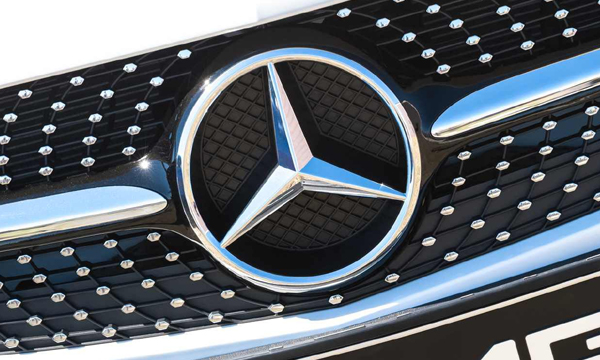 mercedes-emergency-call-system-bug-carmaker-recalls-vehicles