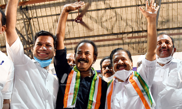 Major Ravi snaps ties with BJP, joins Congress