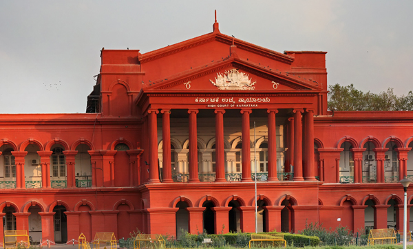 karnataka high court sought explanation from government on restriction of keralite