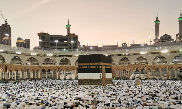 Covid vaccine will be prerequisite for hajj says saudi health minister 