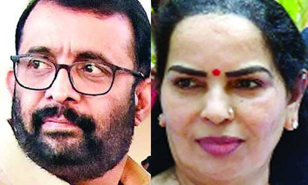 vinodini and speaker ready for enquiry