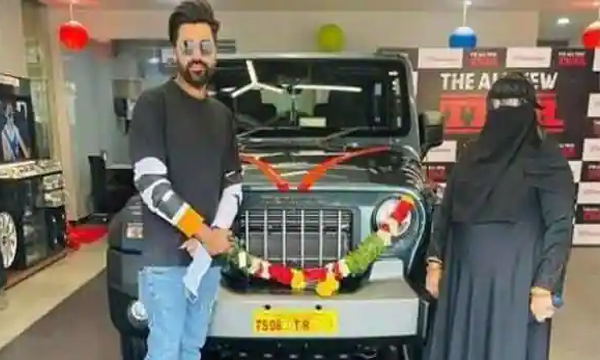 anand-mahindra-gifted-new-thar-suv-for-mohammed-siraj