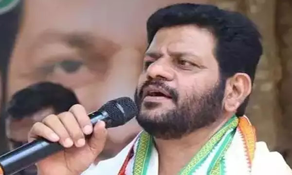 Rift begins in palakkad dcc