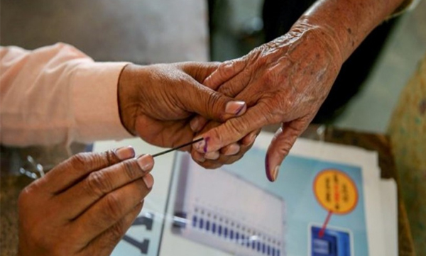 postal vote udf candidates  give complaint  to election commission