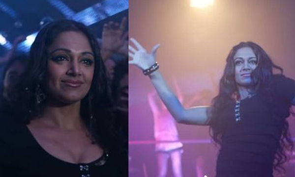 shobhana's new look social media viral