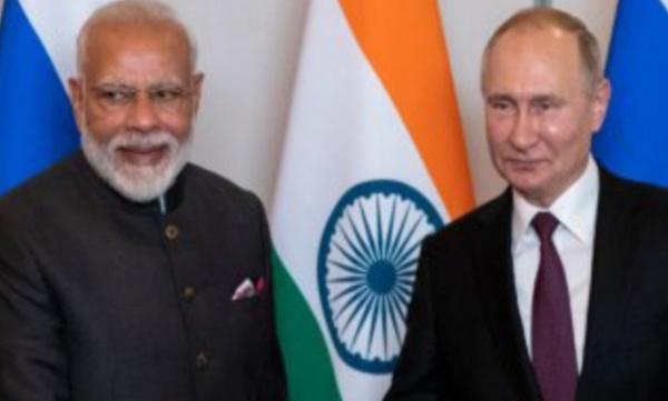 Russia handover weapons to pakistan 