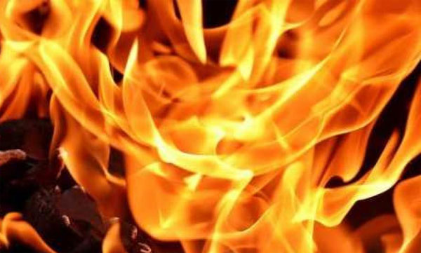fire broke out on electronics shop at ernakulam
