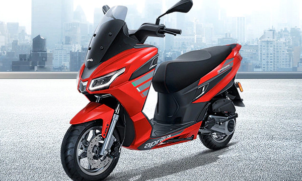 aprilia-unveiled-sxr-125-maxi-scooter-