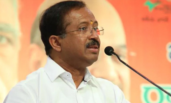 V MURALIDHARAN AGAINST CPM