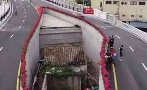 Highway around house 