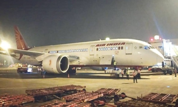 London kochi flight service started 