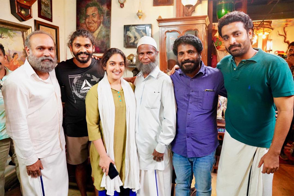 Talented Actor Sudheesh got his first award in 34 years of film career