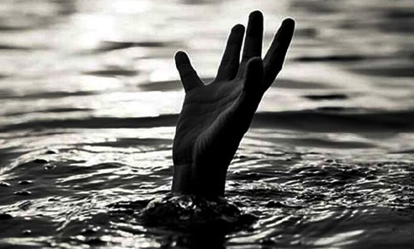 kollam/punalur/the-young-man-was-rescued-from-river