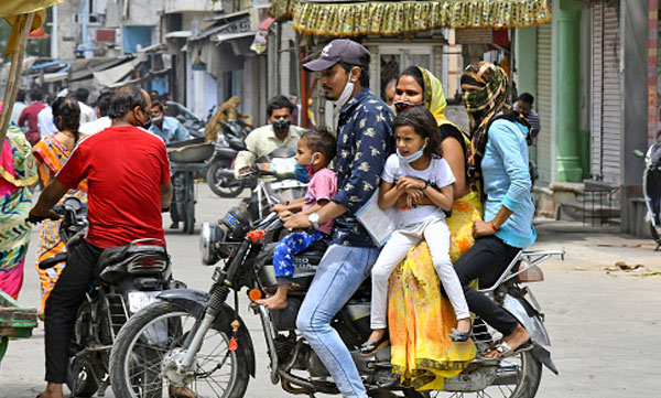 helmets-and-safety-harness-are-mandatory-for-children-under-the-age-of-four