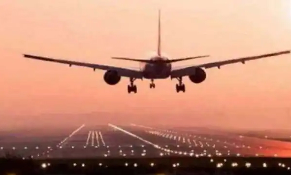 man-stands-near-goa-mumbai-flight-door-after-take-off