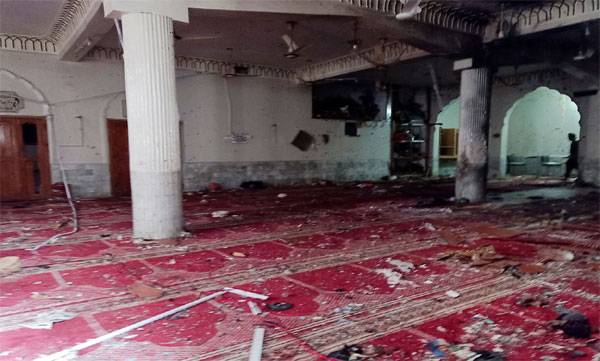 Islamic State claims responsibility for mosque explosion in Pakistan