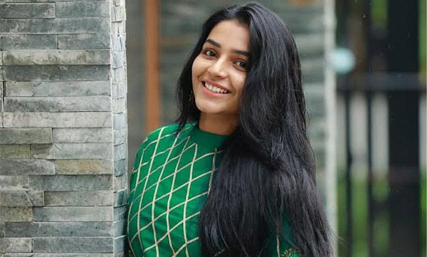 ajisha-vijayan-opens-up-about-her-stand-on-divorce-and-break-up-goes-trending
