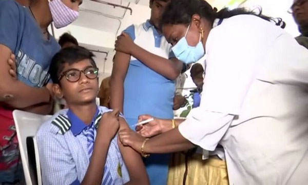 COVID-19: On first day, 2,6lakh kids administered vaccine doses