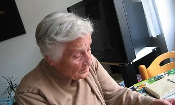 prevent-premature-greying-of-hair-using-home-remedies