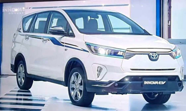 toyota-unveiled-the-innova-crysta-electric-concept-mpv-details