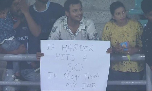 Man’s banner says he’ll resign if Hardik Pandya hits 50, viral post