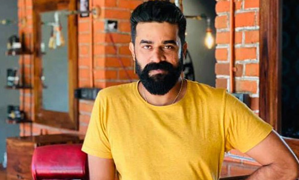 complaint-is-absolutely-false-complainant-is-trying-to-black-mail-me-alleges-vijay-babu-in-anticipatory-bail-plea