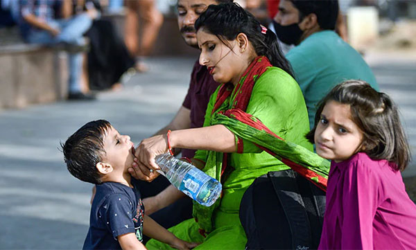 Delhi Records 49 Degrees Amid Heat Wave