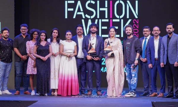 shane-nigam-and-ahana-at-lulu-fashion-week