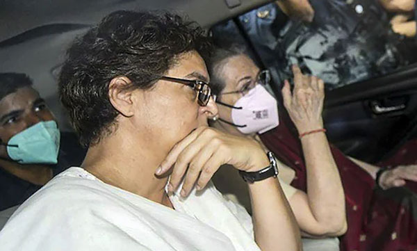 Congress president Sonia Gandhi arrives at ED office for questioning in National Herald case