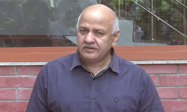 The Delhi government has decided to roll back to the old scheme of retail liquor sale