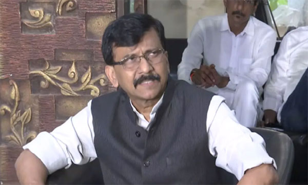 ED Officials At Sanjay Raut's Home
