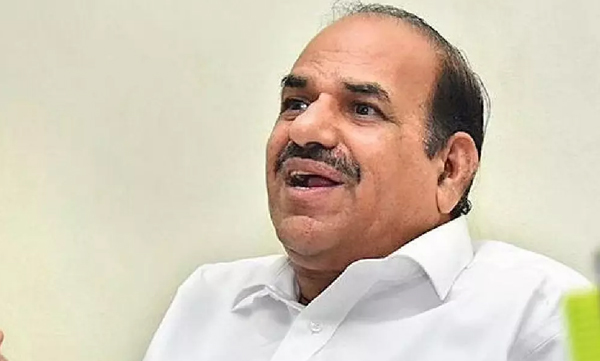 Kodiyeri Balakrishnan to step down as CPM State Secretary