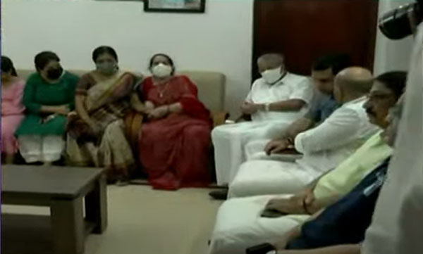 Last tribute to Kodiyeri at home