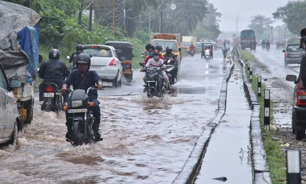 heavy rain alert on Sunday