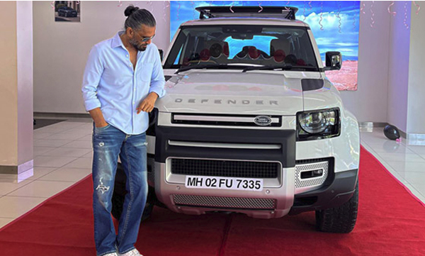 sunil-shetty-bought-land-rover-defender