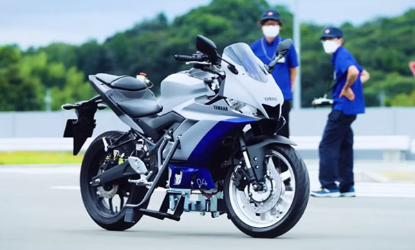 yamaha-released-video-showing-r3-electric-motorcycle-fitted-with-its-self-balancing-tech-amsas