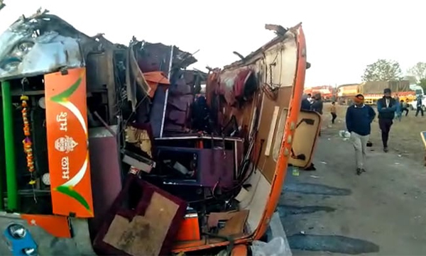 Bus Collides With Truck In Maharashtra's Nashik; 10 dies