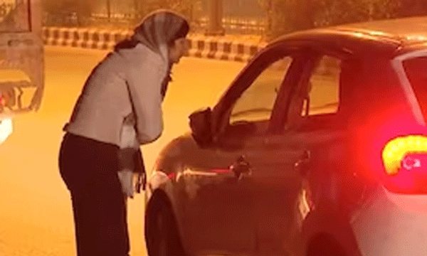 Video Shows Delhi Women's Panel Head Confronting