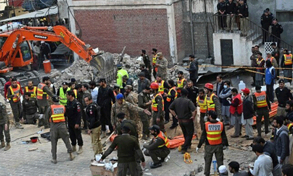 terorrist blast in peshwaar mosque ; Police have received the terrorist's head