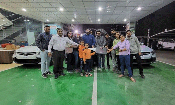 ahmedabad-based-it-company-gifted-brand-new-toyota-glanza-to-employees-
