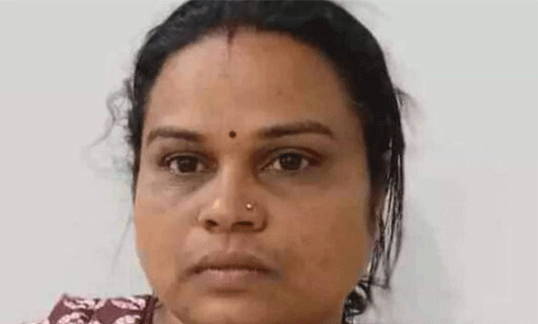 42 lakh rupees were extorted by promise of marriage; young woman arrested