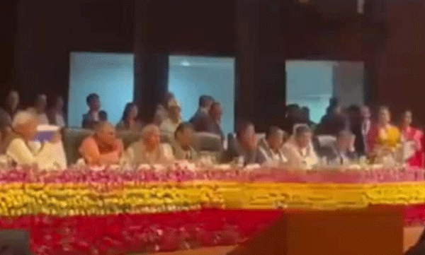 What is this England? This is India; Bihar Chief Minister corrected Amit Kumar during his speech