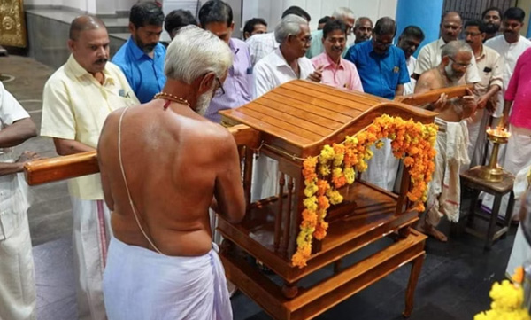 No elephant is enough for the pallakku; Thiruvairanikulam temple with a different decision in ezhunallathu